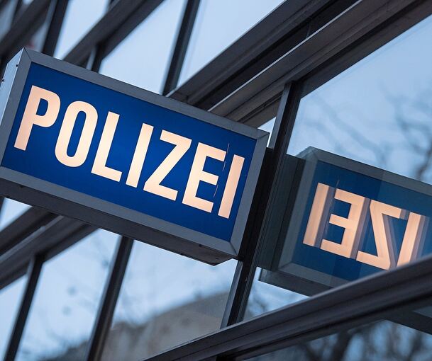 Die Polizei sucht nach Zeugen.