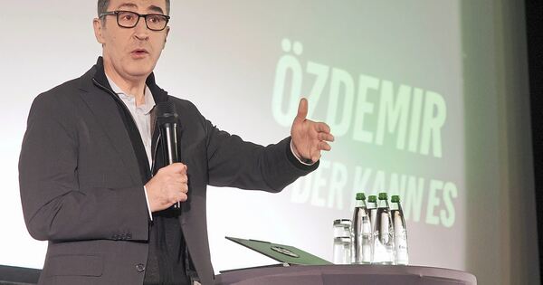Cem-zdemir-kommt-auf-die-NewsCouch-und-Sie-k-nnen-dabei-sein
