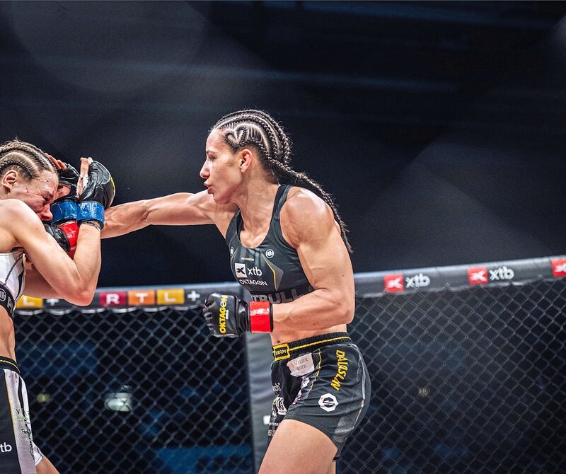 Alina Dalaslan bei MMA-Event in der Schleyerhalle Stuttgart.