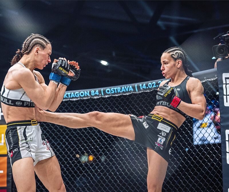 Alina Dalaslan bei MMA-Event in der Schleyerhalle Stuttgart.