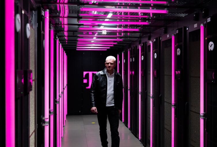 KI-Fabrik „Industrial AI Cloud“ KI-Fabrik „Industrial AI Cloud“