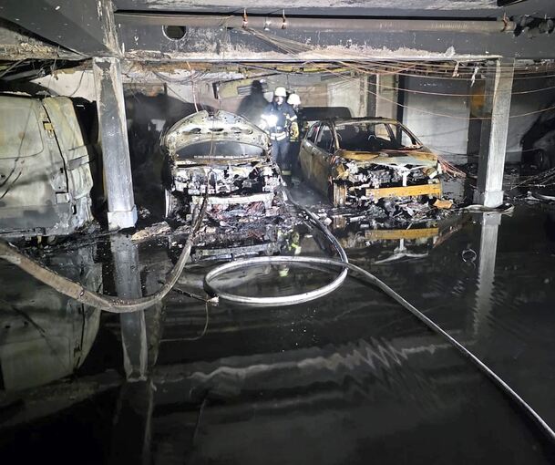 Ein Bild der Zerstörung in der Tiefgarage. Ein Bild der Zerstörung in der Tiefgarage.