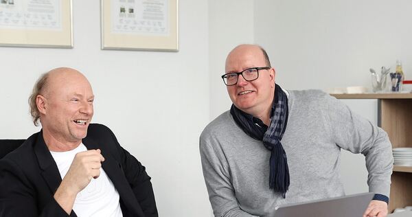 In der Bundesliga angekommen und gut gelaunt: Sebastian Schiegl (links) und Michael Bonin von den Barock Volleys.