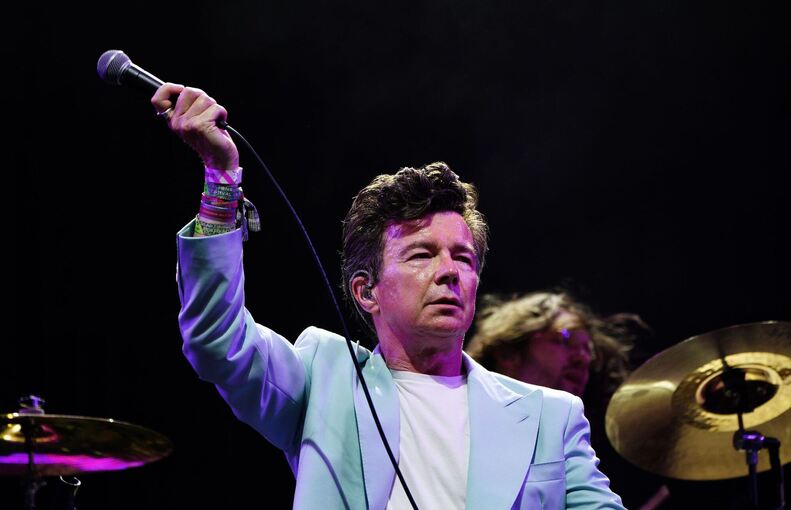 Kultsänger Rick Astley wird 60: «Ich habe eine Rockband»