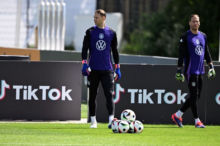 Nationalmannschaft in Herzogenaurach - Training