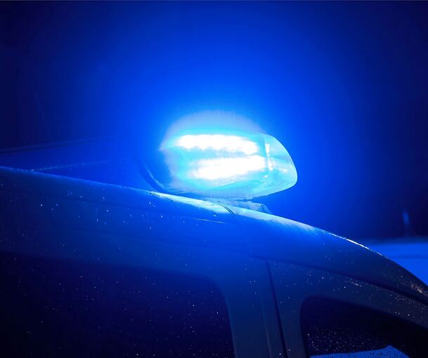 Die Polizei sucht noch nach Zeugen des Unfalls.