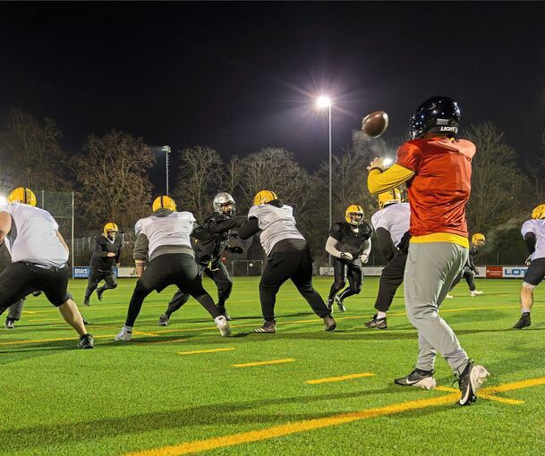 Flutlicht-Training der Ludwigsburg Bulldogs.