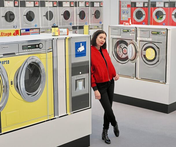 Was ist überhaupt bildwürdig? Marion Eichmann zeigt in ihrer Kornwestheimer Ausstellung unter anderem die Illusion eines Waschsalons.