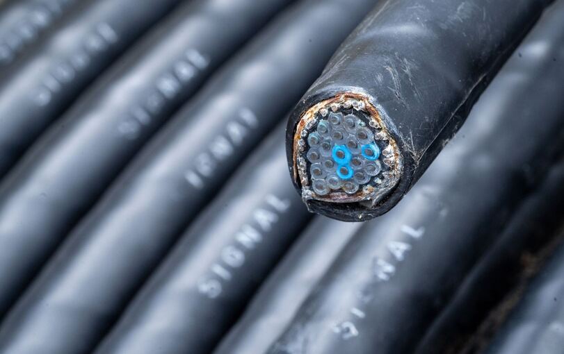 Kabel beschädigt, Bahnverkehr gestört