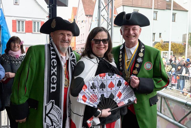 Auch Erste Bürgermeisterin Renate Schmetz mag die Verkleidung.