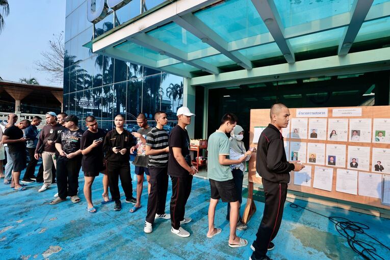 Neuwahlen in Thailand Neuwahlen in Thailand