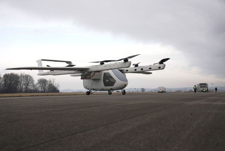 Elektrischer Senkrechtstarter - Prototyp Romeo"