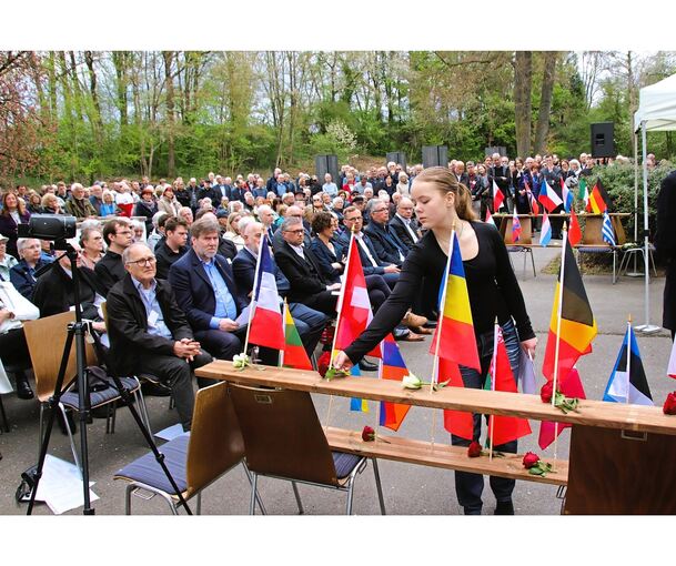 Rückblick auf die Befreiung des Vaihinger Konzentrationslagers: Die Gedenkfeier zum 80. Jahrestag war sehr gut besucht.