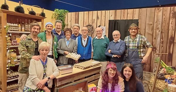 Theatergruppe-der-Sportvereinigung-Bissingen-Auff-hrungen-mit-Witz-Lokalkolorit-und-starker-Wirkung