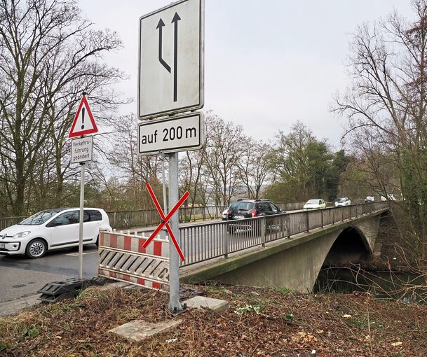 Die Tage der Murrbrücke sind gezählt, im Sommer wird sie durch einen Neubau ersetzt. Das bringt für den Verkehr rund um Marbach und Benningen erhebliche Beeinträchtigungen mit sich.