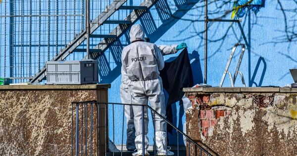 Frau stirbt nach Schüssen