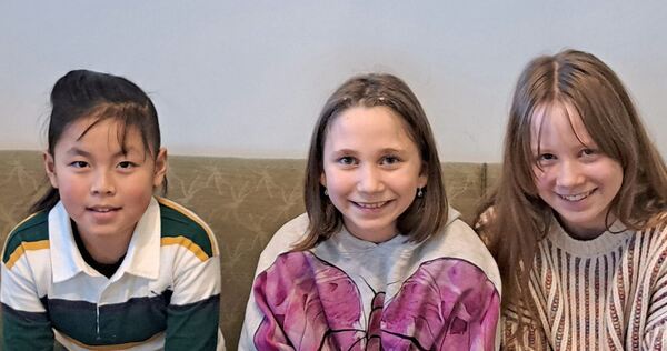 Woodrock, Zoe, Liv-Marie (von links) sind regelrechte Fans der Kinderuni.