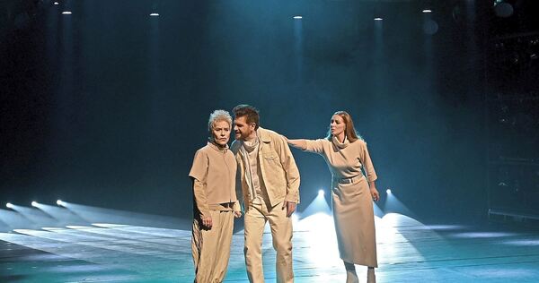 Der Verräter ist der Star: Lilian Huynen (Judas Ischariot), Santiago Bürgi (Jesus von Nazareth) und Elisandra Melián (Maria Magdalena).