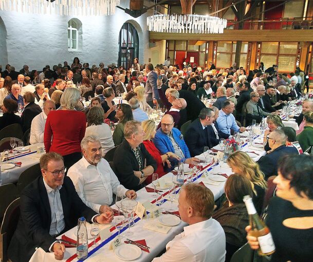 Die Alte Kelter bei der letzten Champagnerprobe: Die Stadthalle ist vielseitig nutzbar.