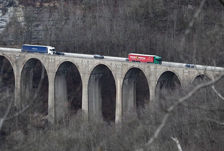 Beginn des Ausbaus der A8 am Albaufstieg