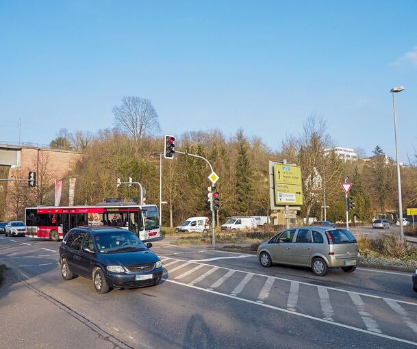 Die Oehler-Kreuzung in Marbach auf der L1100 soll im Zuge der Baumaßnahme Murrbrücke ebenfalls umgebaut werden. Hier gibt es aber noch offene Punkte.