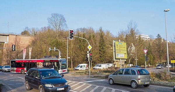 Die Oehler-Kreuzung in Marbach auf der L1100 soll im Zuge der Baumaßnahme Murrbrücke ebenfalls umgebaut werden. Hier gibt es aber noch offene Punkte.