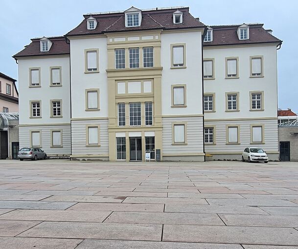 Ruhig liegt es da, das Rathaus in Ludwigsburg. Innen allerdings wird personell eifrig umgebaut.