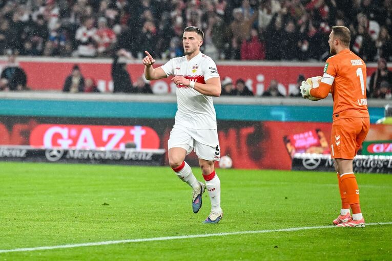 VfB Stuttgart - 1. FC Köln VfB Stuttgart - 1. FC Köln