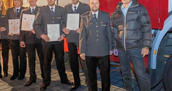 Die Geehrten der Freiwilligen Feuerwehr Kirchheim.