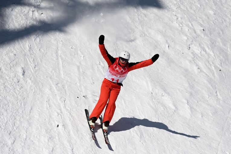 Ski-Akrobatin Emma Weiß