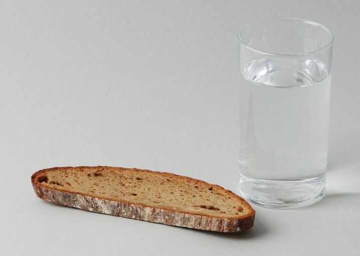 Wasser und Brot Wasser und Brot