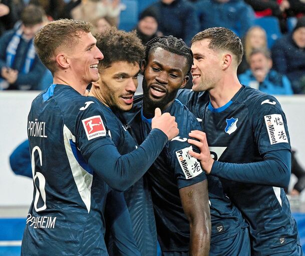 Gut gelaunte Hoffenheimer: Grischa Prömel (von links), Torschütze Valentin Gendrey, Ihlas Bebou und Robin Hranáč