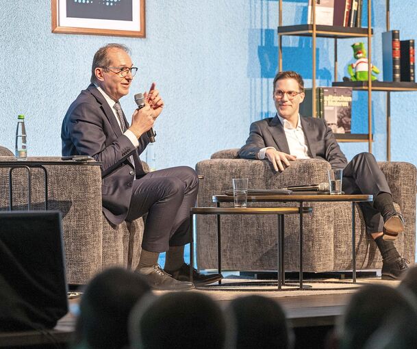 Alexander Dobrindt und Manuel Hagel sprachen am Dienstagabend in der Harzberghalle in Großbottwar.
