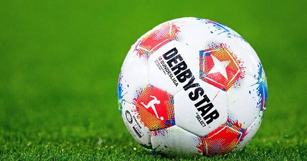 Im Wasenstadion kann am Samstag kein Ball rollen. Im Wasenstadion kann am Samstag kein Ball rollen.