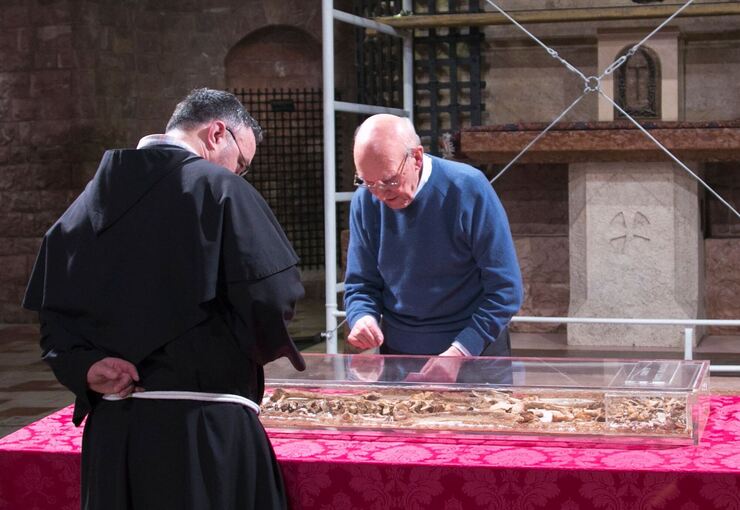 Die Gebeine des heiligen Franziskus