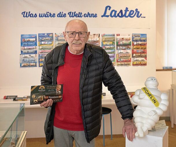 Egon Heck hat seine Laster sonst im Kellerraum stehen.