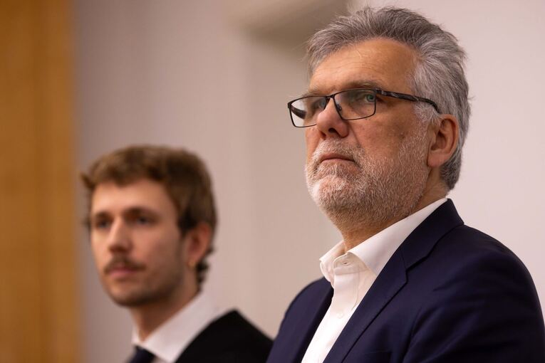 Verhandlung Streit zum sogenannten Schabowski-Zettel