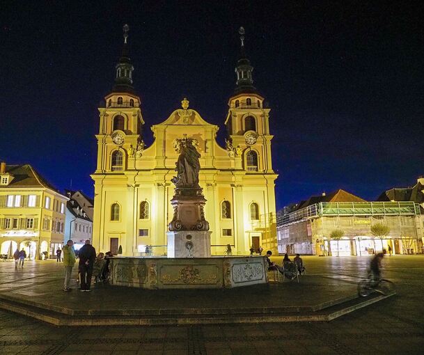Wer nachts unterwegs ist, soll sich sicher fühlen. Das ist das Ziel der Kampagne „nachtsam“.