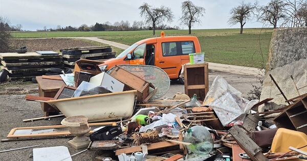 Dieses Bild bot sich Ende Februar auf dem Erdmannhäuser Häckselplatz.