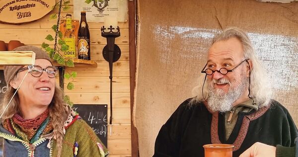 Handwerk und Live-Acts sorgen für gute Unterhaltung.