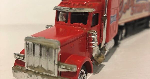 20 Jahre LKW-Sammelleidenschaft werden in Freiberg gezeigt.