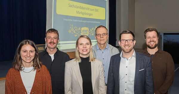 Groß war das Interesse an der Veranstaltung „Windenergie in Markgröningen“. Im Bild sind Luca Bonifer, Michael Harder, Juliane Hecker, Falk Hecker, Bürgermeister Jens Hübner und Christian Lutz zu sehen (von links).