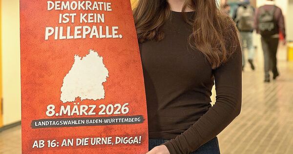 Die 17-jährige Zilan mit ihrem besonderen Aufruf zur Landtagswahl. Die 17-jährige Zilan mit ihrem besonderen Aufruf zur Landtagswahl.