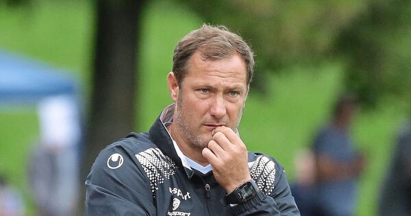Steht vor seiner Pflichtspielpremiere als Löchgauer Trainer: Markus Lang. Foto: Baumann Steht vor seiner Pflichtspielpremiere als Löchgauer Trainer: Markus Lang.