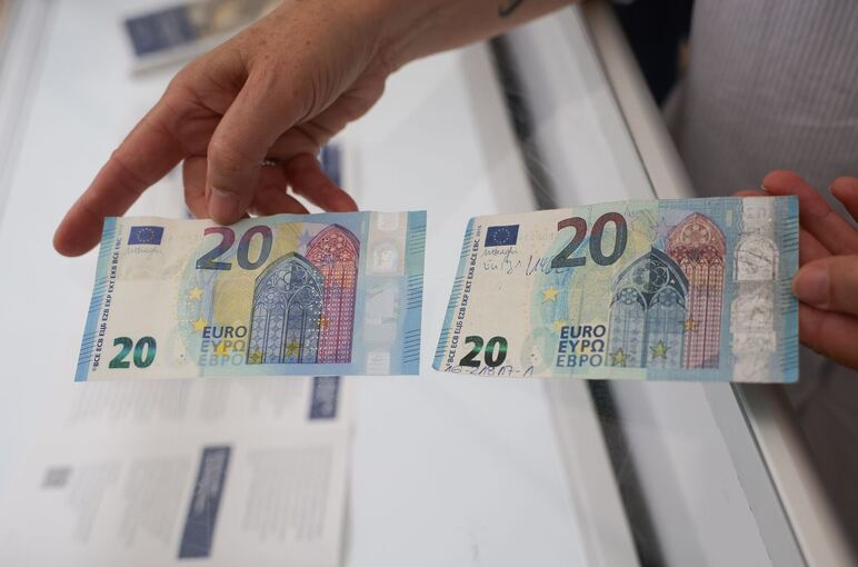 Fühlen, sehen, kippen Fühlen, sehen, kippen