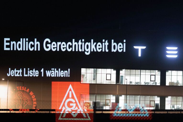 IG Metall Aktion bei Tesla