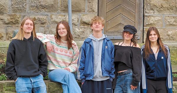Mads (18), Angela (19), Leo (16), Marie (16) und Mara (16) wünschen sich, dass die Jugend in Besigheim mehr Mitsprache bekommt.