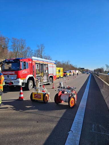 Tödlicher Crash auf der A5 bei Hemsbach