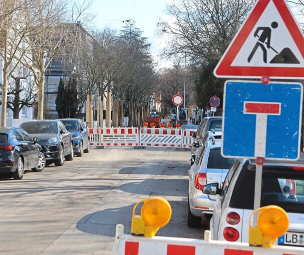 Fernwärmeausbau: Der östliche Teil der Elmar-Doch-Straße ist gesperrt. Das ist der zweite Teil von insgesamt drei.