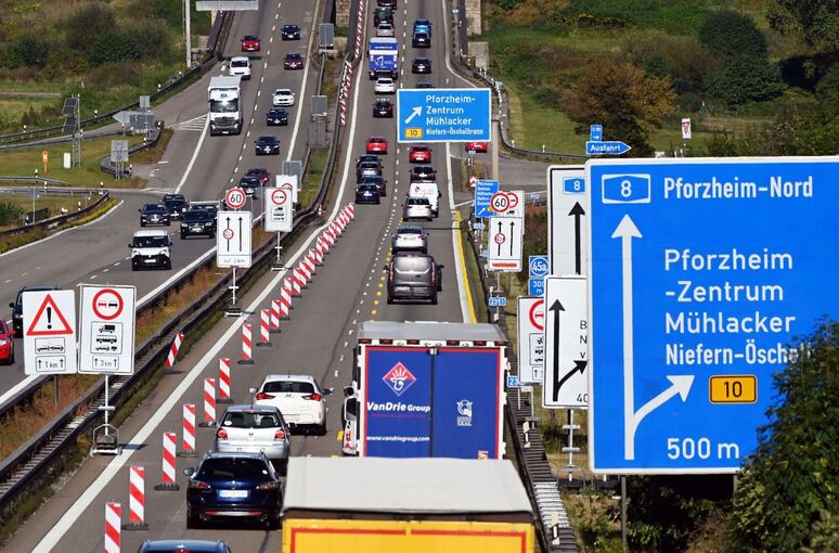Ausbau der A8 bei Pforzheim Ausbau der A8 bei Pforzheim